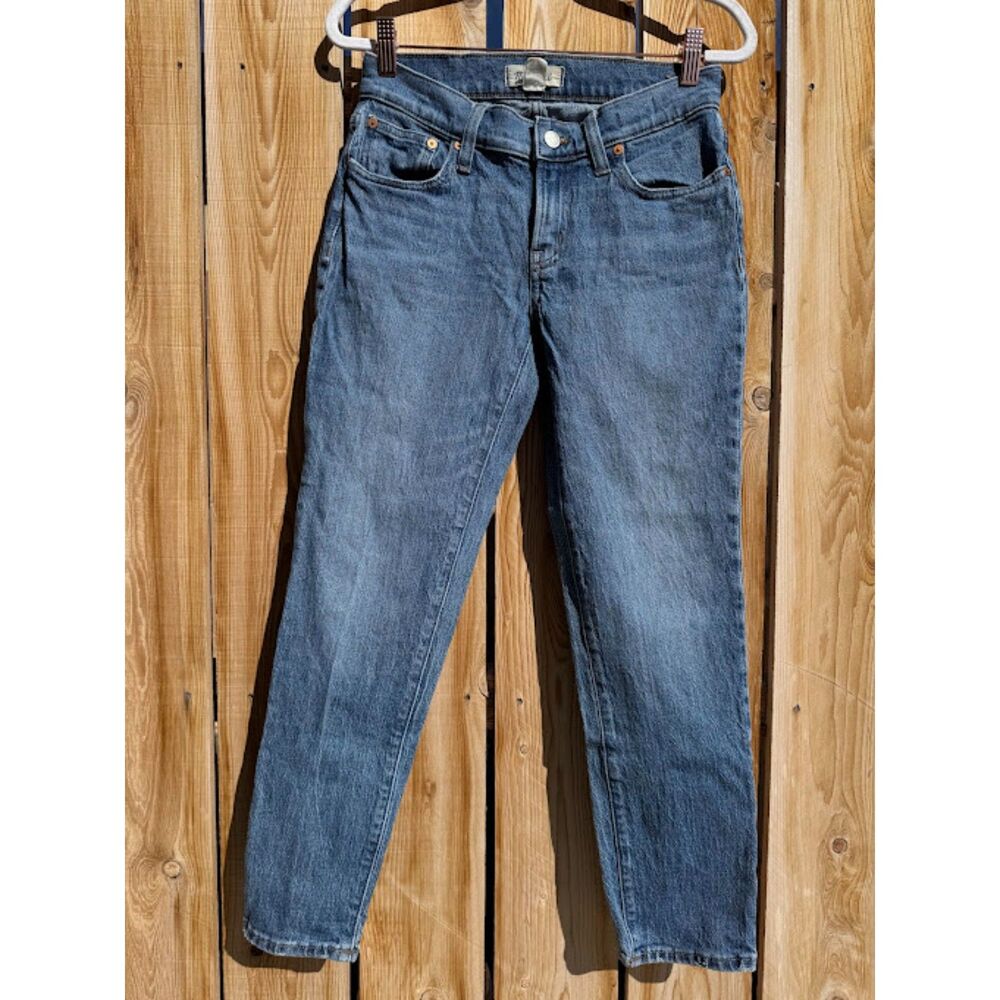 Madewell Fair Trade Women's Medium Wash Mid-Rise Tapered Cropped Mom Jeans Sz 25